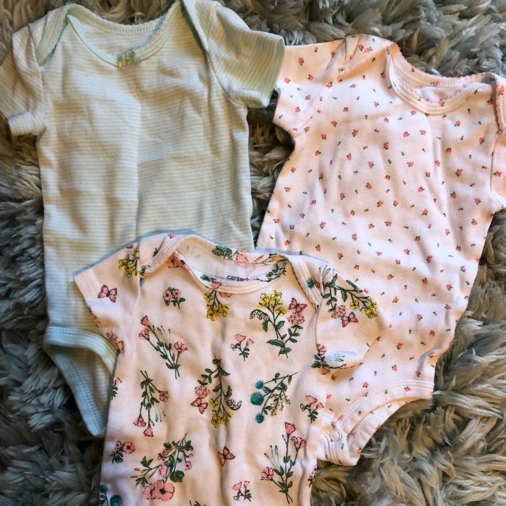 🌸Carters 3 month onesie bundle 🌸